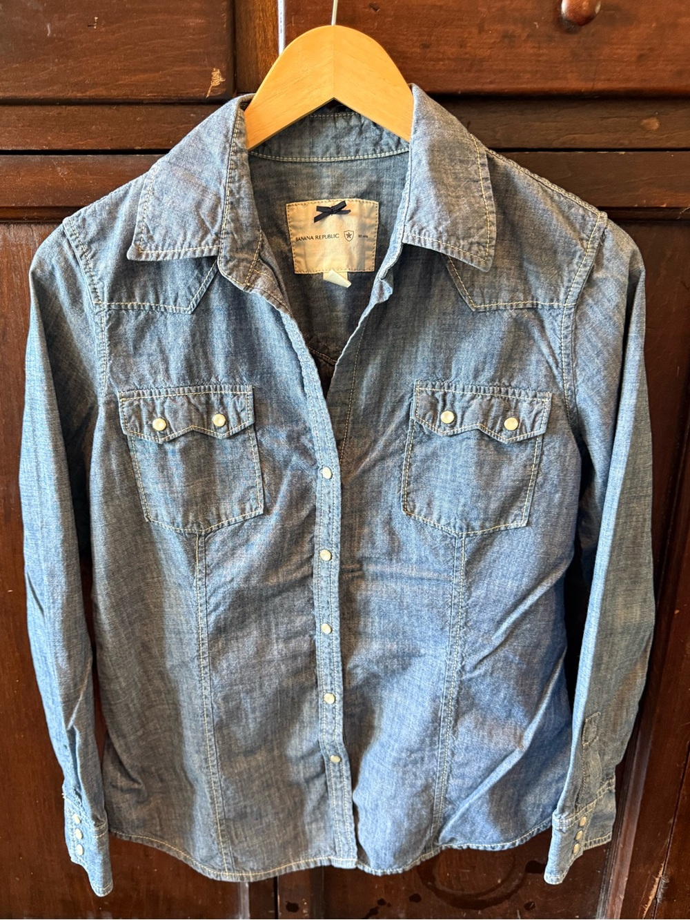 Banana Republic Med Blue Western Pearl Snap Button Up Shirt Size M
